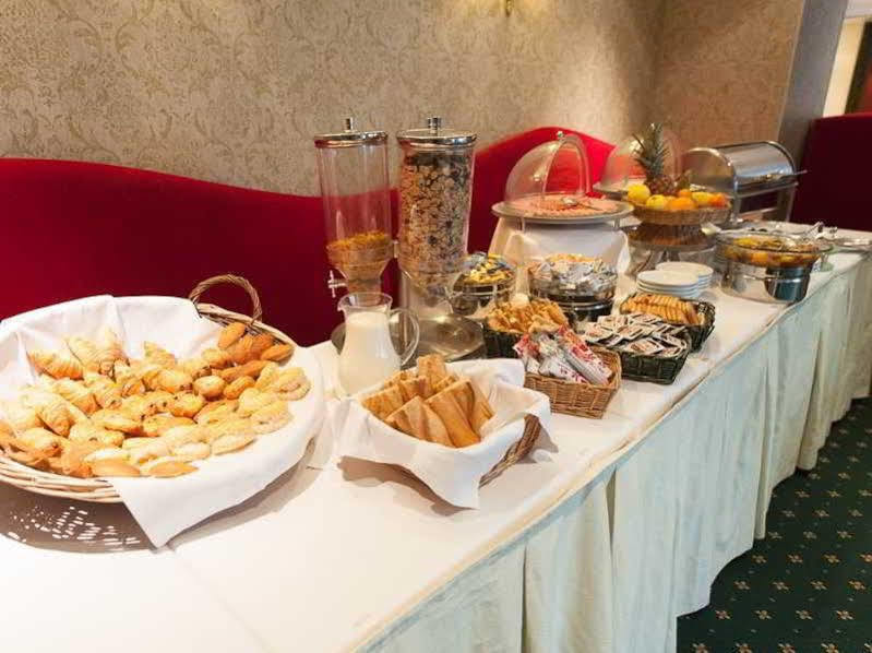 Hotel Restaurant Napoleon Φονταινεμπλώ Εξωτερικό φωτογραφία