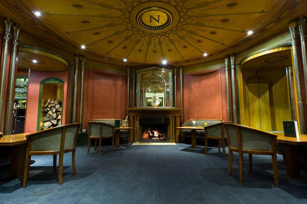Hotel Restaurant Napoleon Φονταινεμπλώ Εξωτερικό φωτογραφία